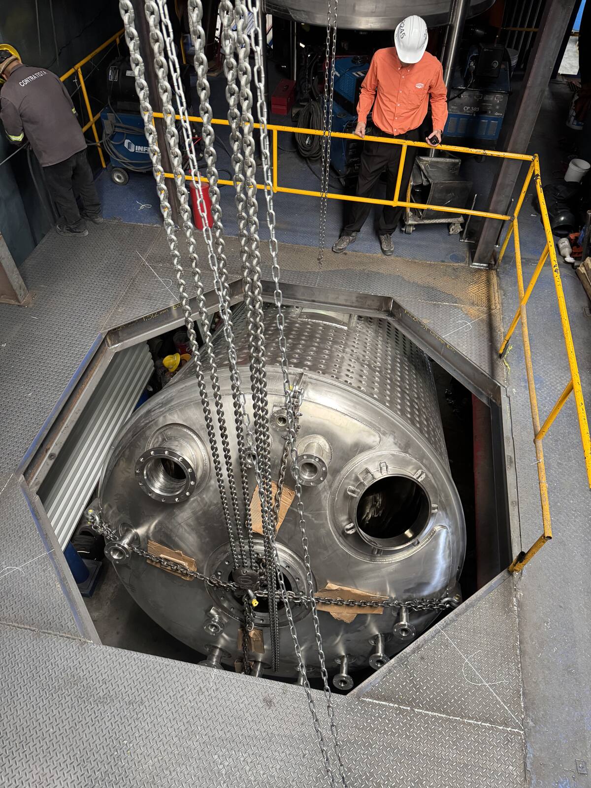 Reactor 0, tanque de premulsión y condensador de gases · foto 21