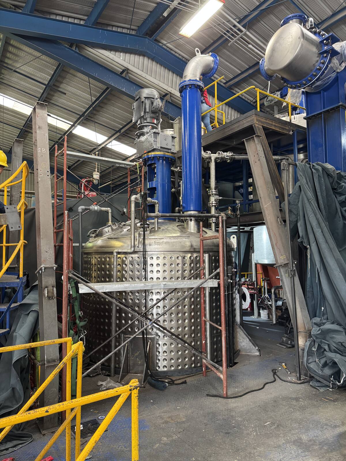 Reactor 0, tanque de premulsión y condensador de gases · foto 22